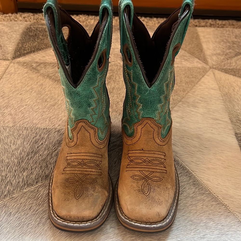 Boy cowboy boots